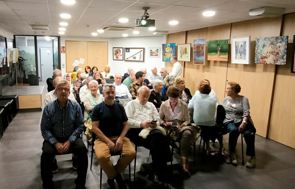  conferencia sobre China, el "dragón despierto y hambriento"