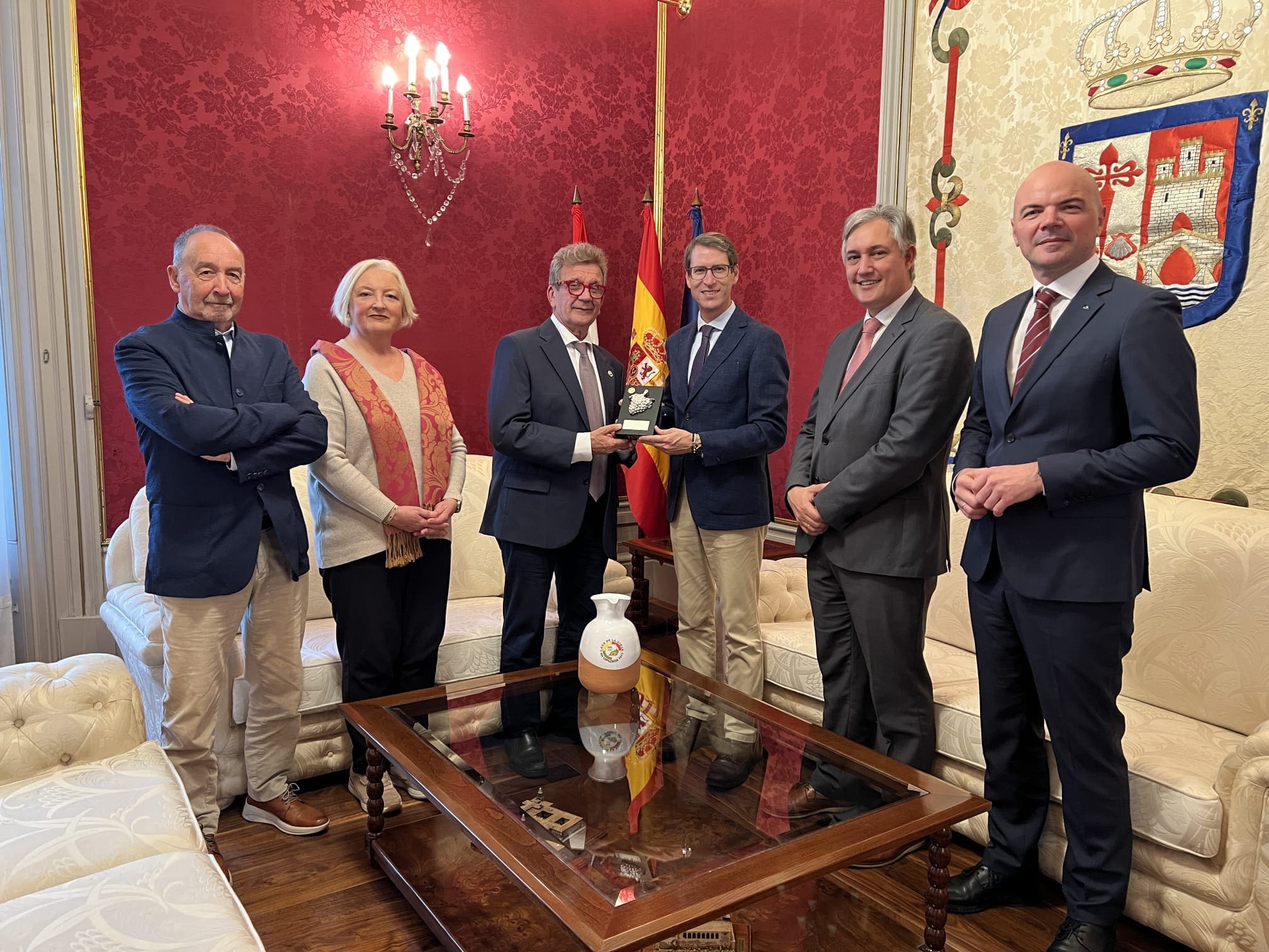 Encuentro Institucional entre la Casa de la Rioja en Guipúzcoa y el Gobierno de La Rioja